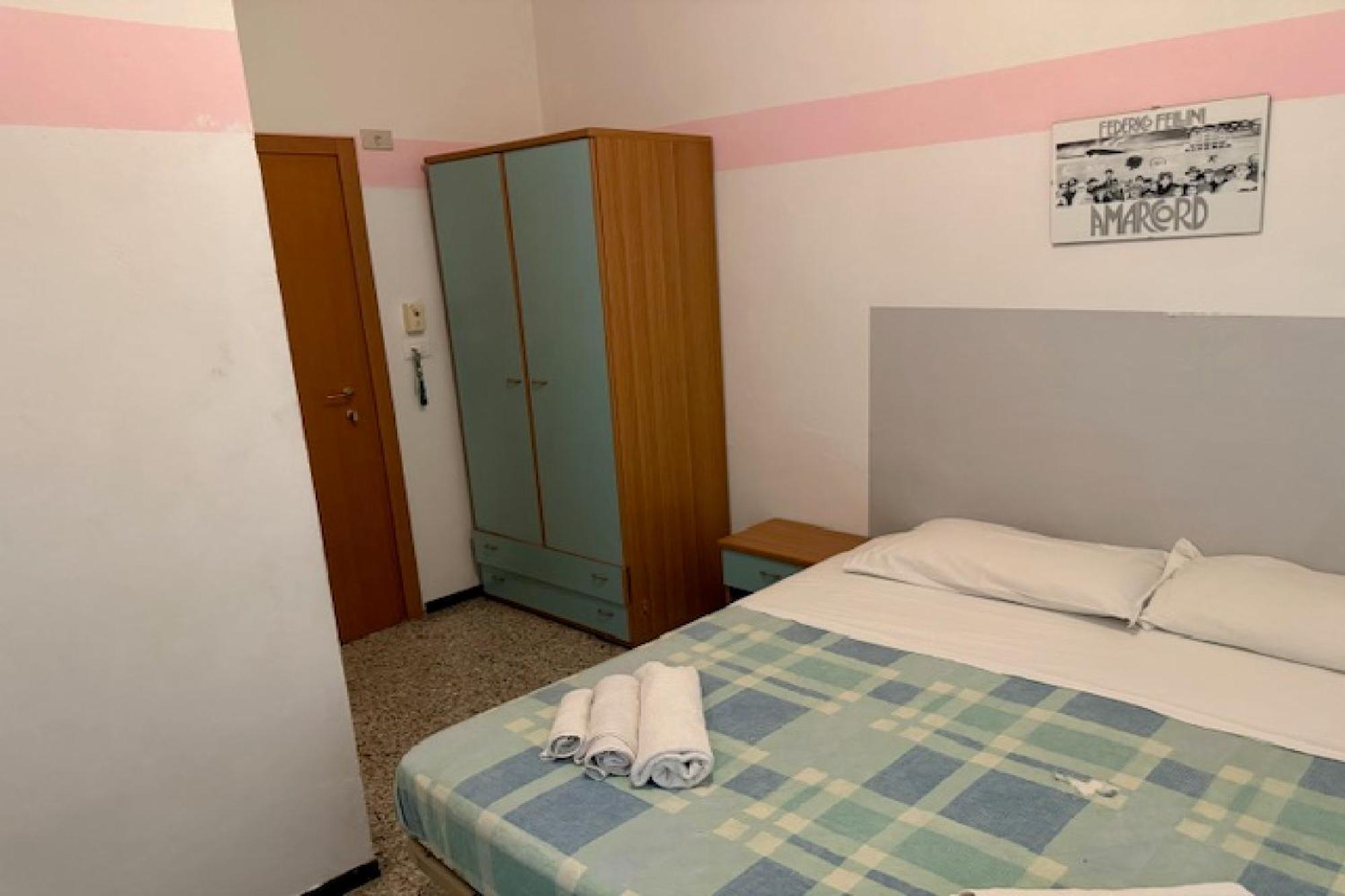 Hotel Nives Ріміні Екстер'єр фото