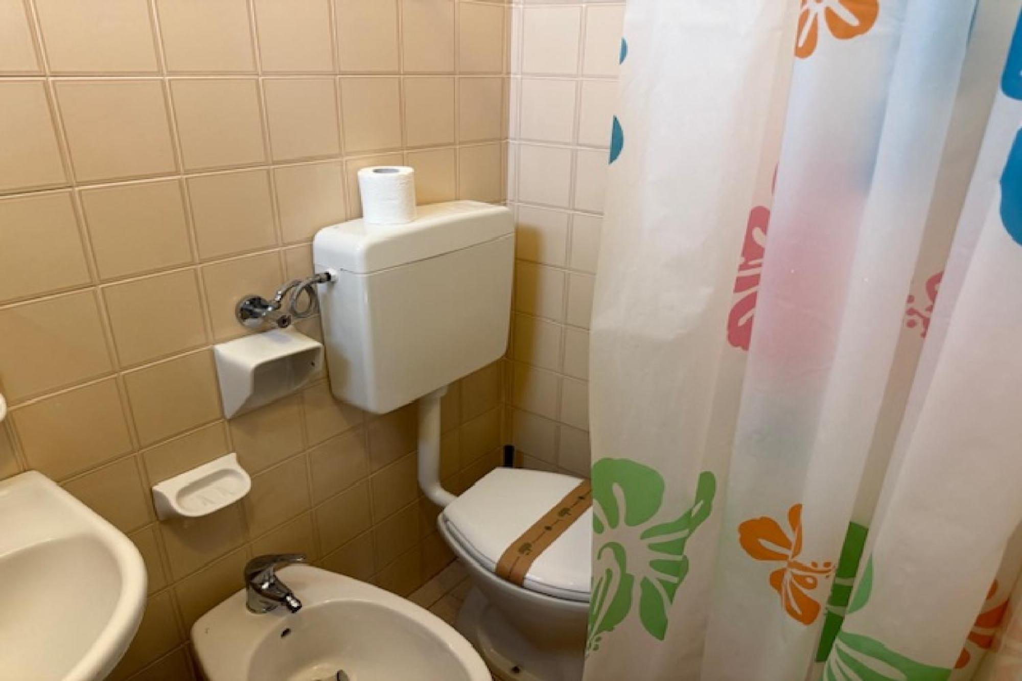 Hotel Nives Ріміні Екстер'єр фото